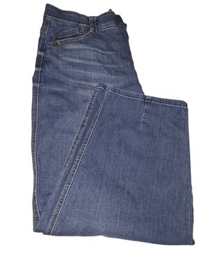 Democracy Ladies Loose Fit Tapered Bottom Leg Jeans in Medium Blue Wash